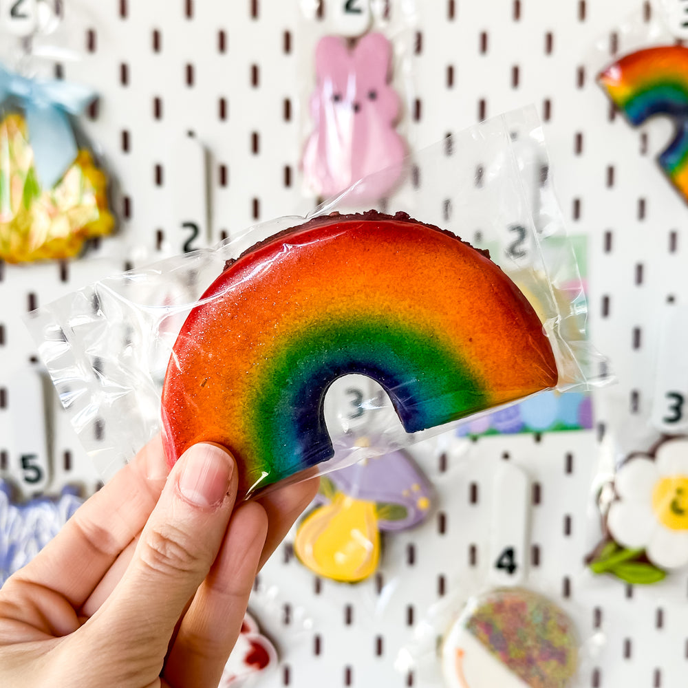 Rainbow [Red Velvet] – Spring Themed Cookie