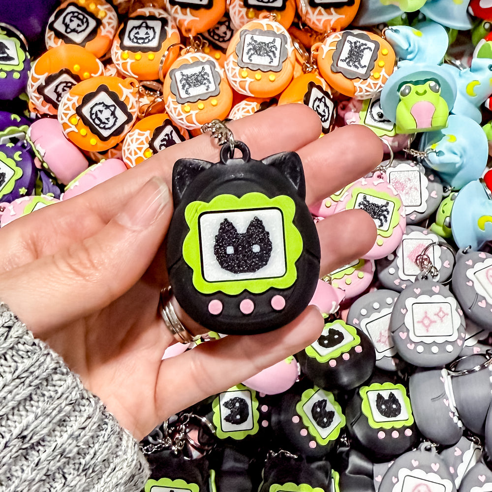Fidget Clicker Keychain [Black Cat] Spooky Tamagotchi
