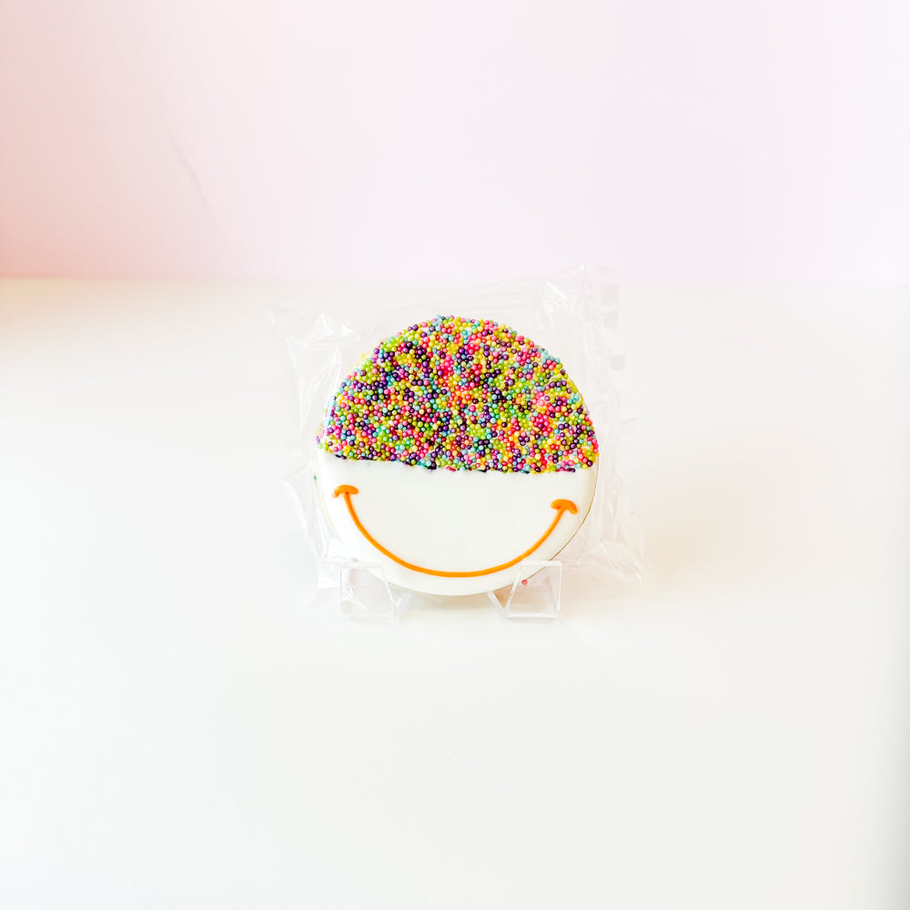 Smile Pill [Birthday] – Humorous Themed Cookie