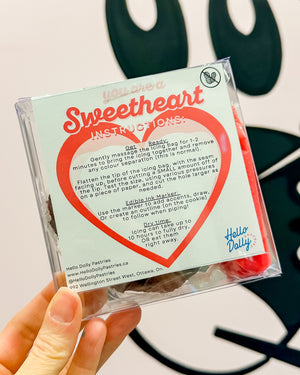 Sweetheart [Red Velvet or Froot Loop] Single Cookie DIY Kit